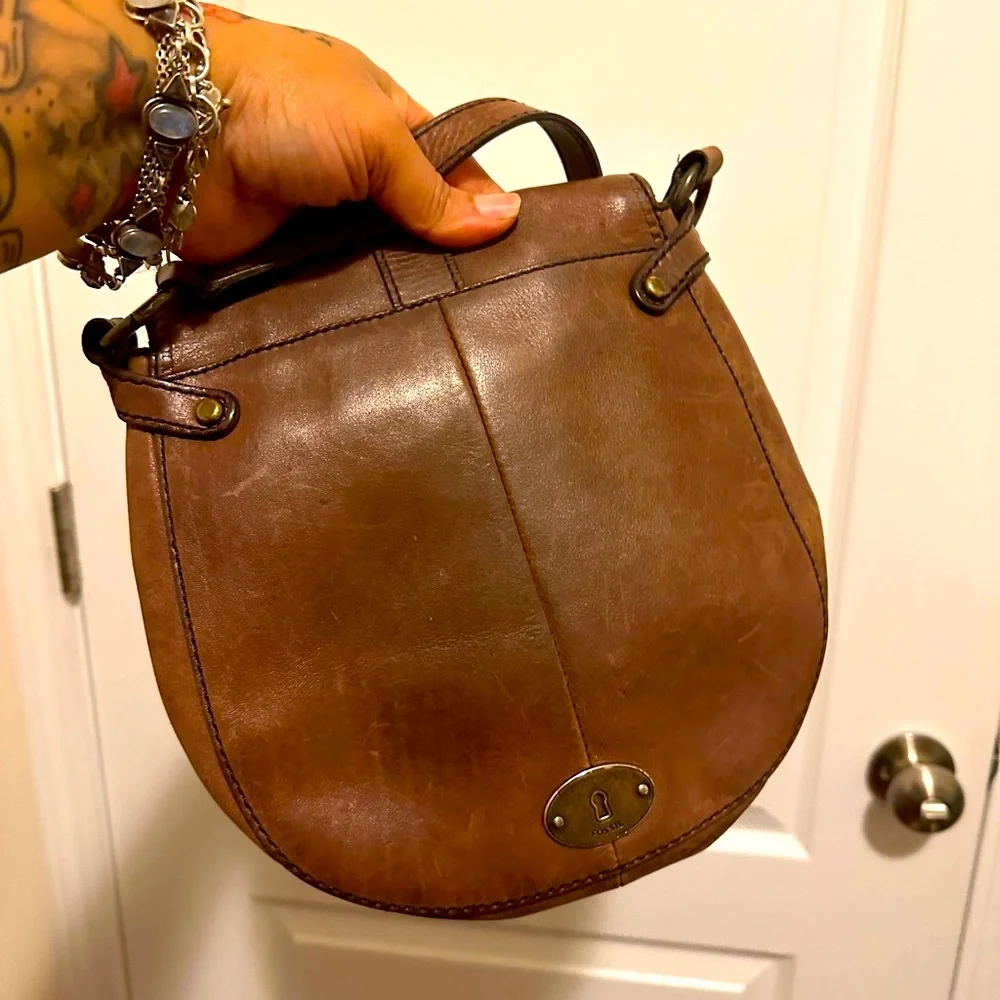 CLOSE OUT SALE FOSSIL🗝️ (VRI) Vintage Re-Issue Crossbody Key Fob - Picture 2 of 15